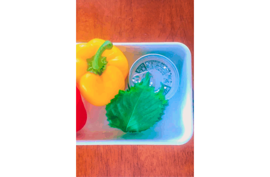 パプリカとサバ缶のチーズグリル材料